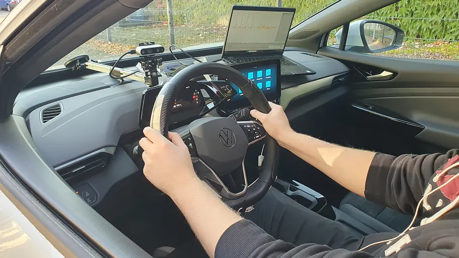 Auto erkennt frühzeitig Schlaganfall: TU Braunschweig entwickelt Gesundheitscheck-System