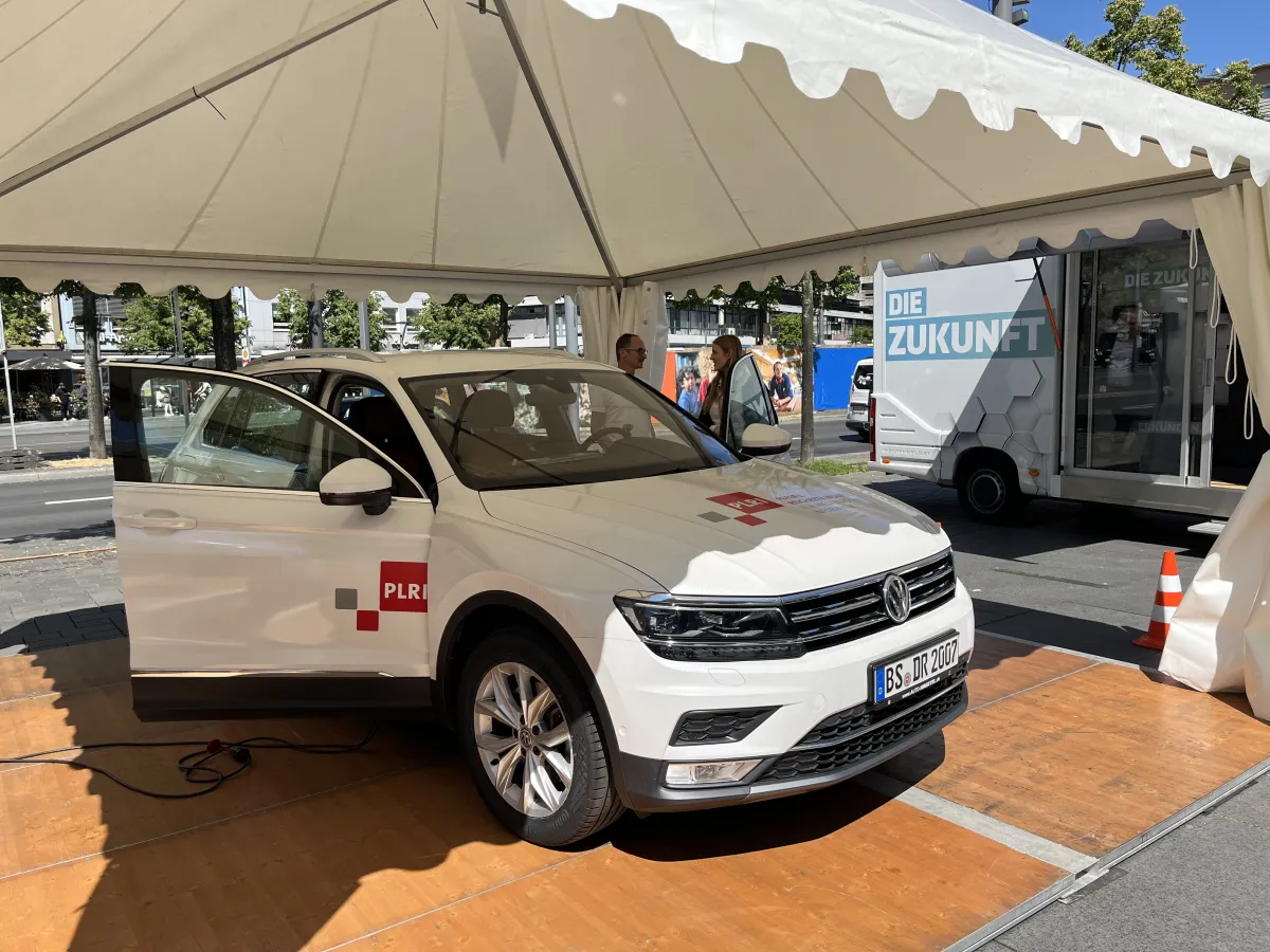 Braunschweig Mobility Days &ndash; Presentation of our Project &ldquo;Car as Diagnostic Space&rdquo;
